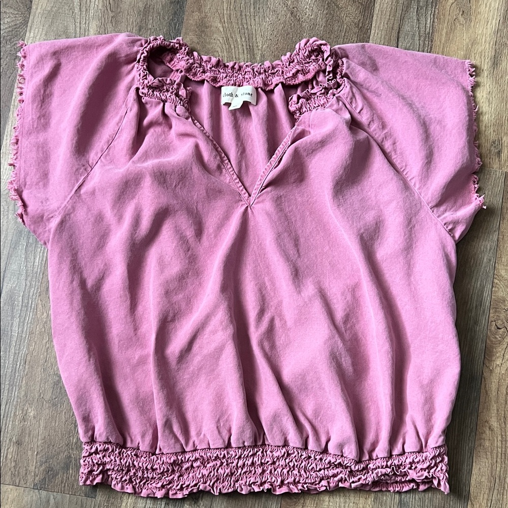 HP 🎉Cloth & Stone Mauve Ruffled  v neck top sz XL - Picture 2 of 3